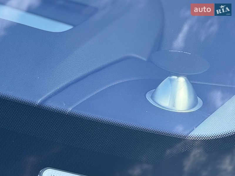 Седан Audi A8 2015 в Кам'янському