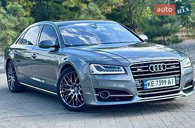 Седан Audi A8 2015 в Кам'янському