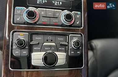 Седан Audi A8 2015 в Кам'янському