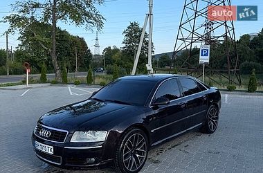 Седан Audi A8 2005 в Новояворовске