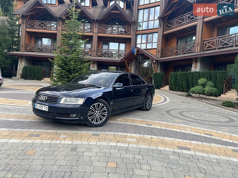 Седан Audi A8 2004 в Львове