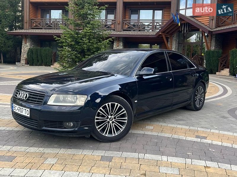 Седан Audi A8 2004 в Львове