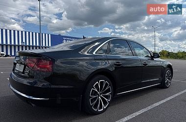 Седан Audi A8 2012 в Рівному