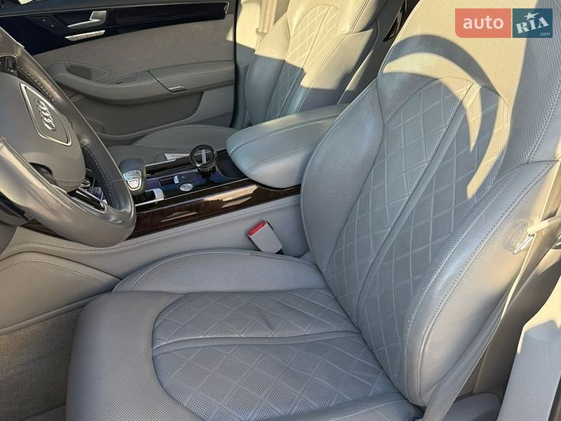 Седан Audi A8 2017 в Киеве