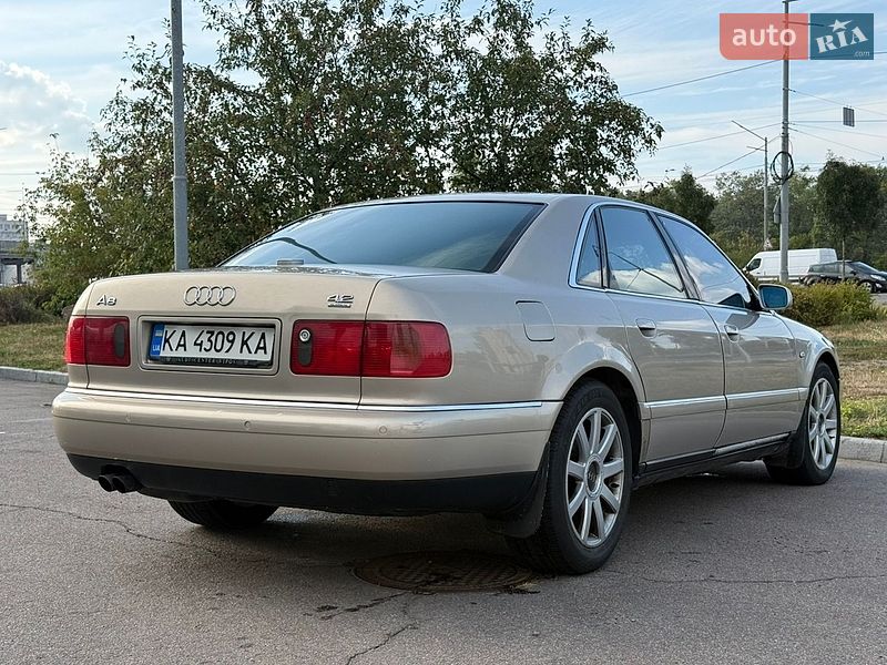 Седан Audi A8 2000 в Києві