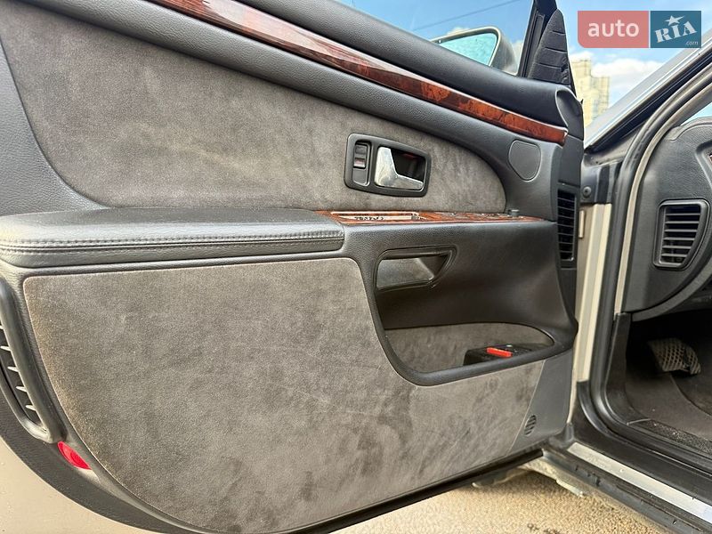 Седан Audi A8 2000 в Києві
