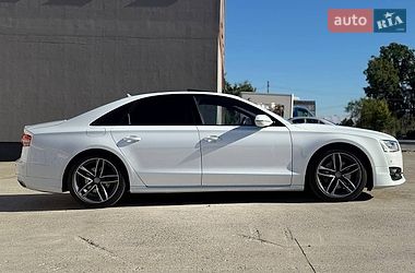 Седан Audi A8 2017 в Києві