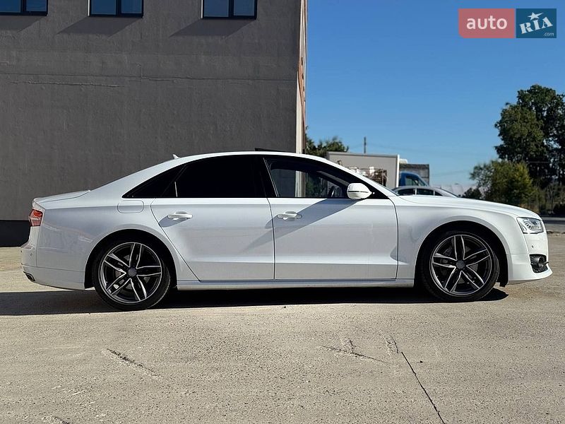 Седан Audi A8 2017 в Києві