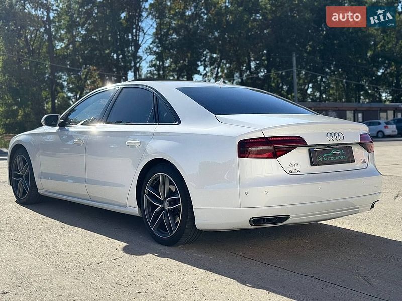 Седан Audi A8 2017 в Києві