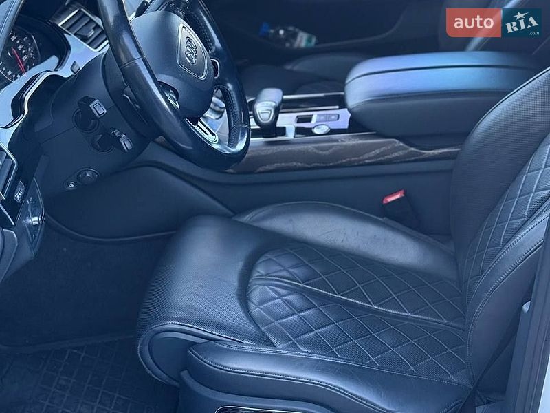 Седан Audi A8 2017 в Києві