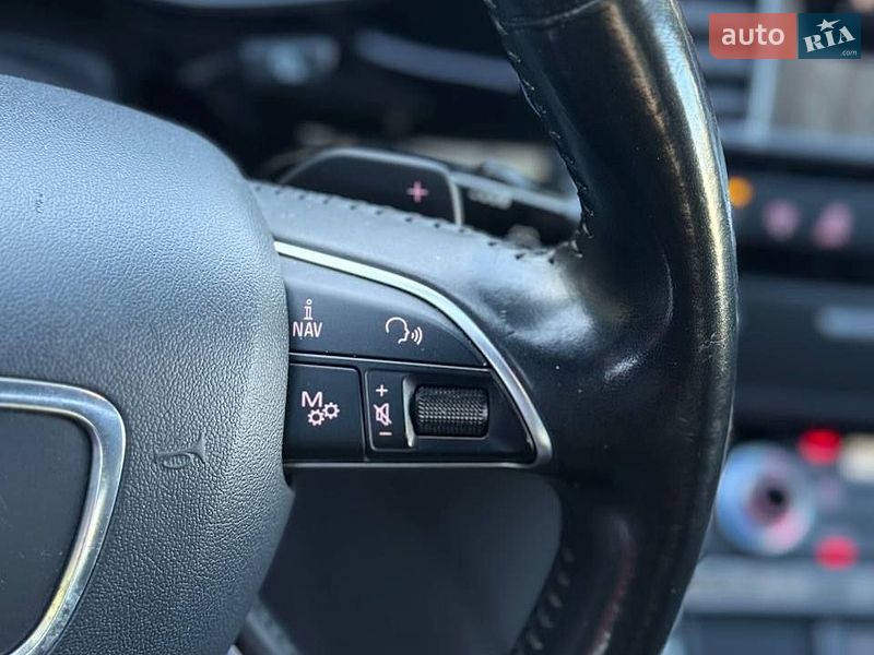 Седан Audi A8 2017 в Києві