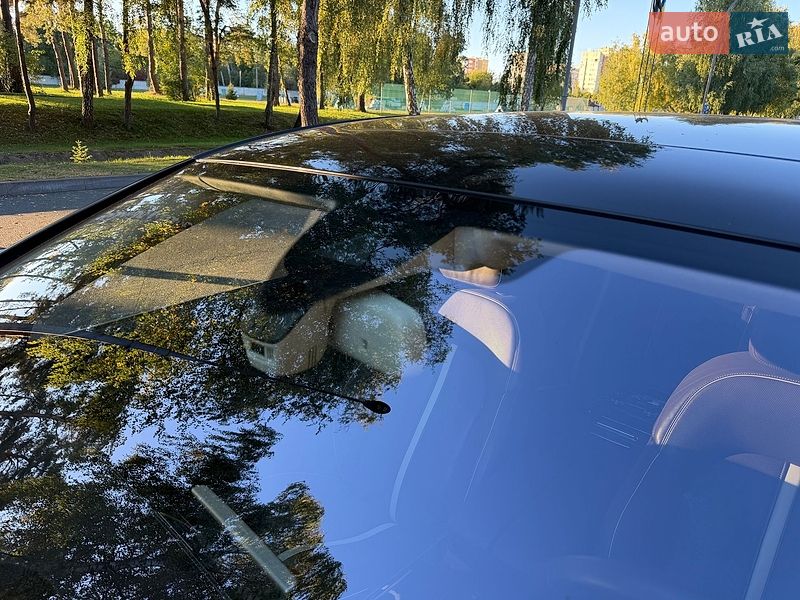 Седан Audi A8 2013 в Киеве