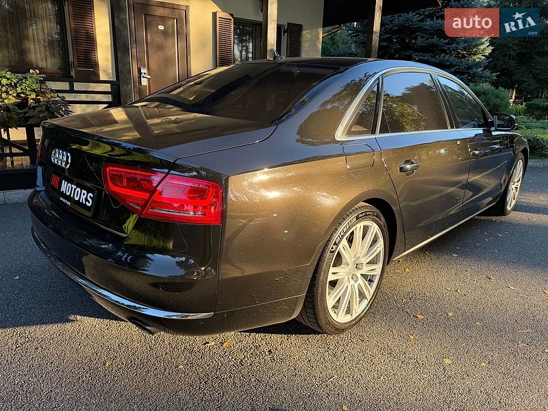 Седан Audi A8 2013 в Киеве