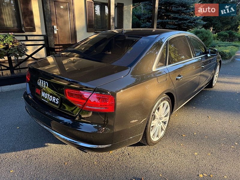 Седан Audi A8 2013 в Киеве