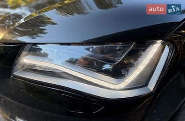 Седан Audi A8 2013 в Киеве
