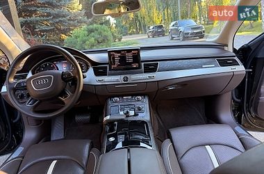 Седан Audi A8 2013 в Киеве