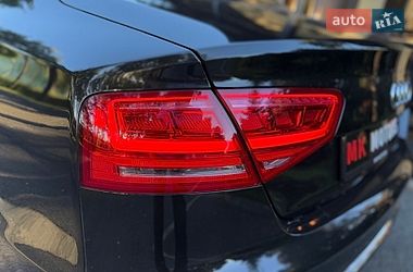Седан Audi A8 2013 в Киеве