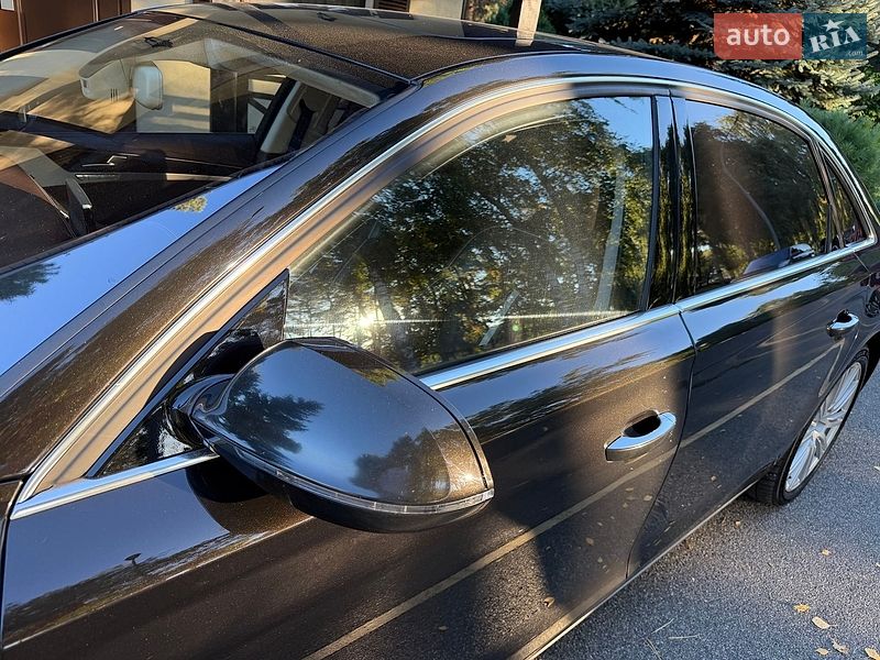 Седан Audi A8 2013 в Киеве