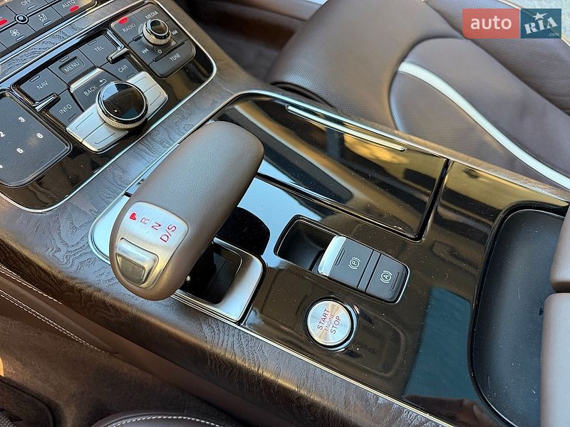 Седан Audi A8 2013 в Киеве