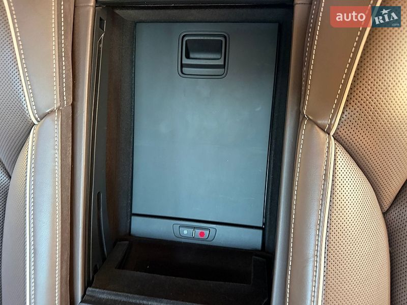 Седан Audi A8 2013 в Киеве