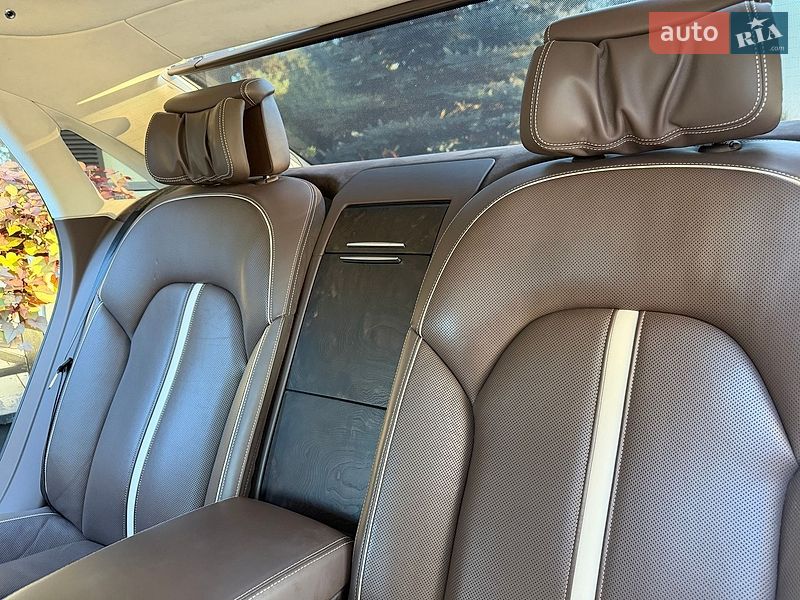 Седан Audi A8 2013 в Киеве