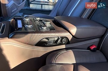 Седан Audi A8 2013 в Киеве