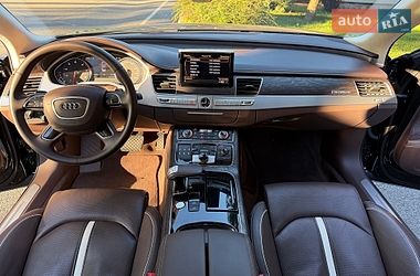 Седан Audi A8 2013 в Киеве