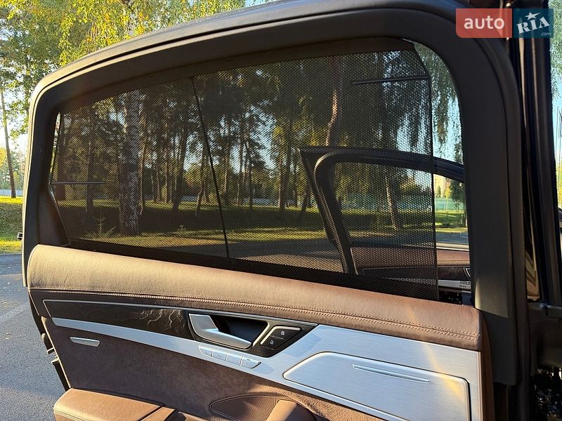Седан Audi A8 2013 в Киеве