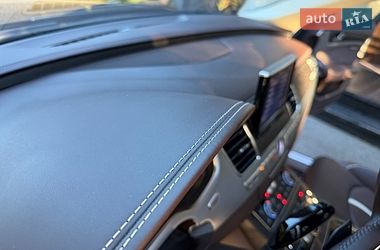 Седан Audi A8 2013 в Киеве