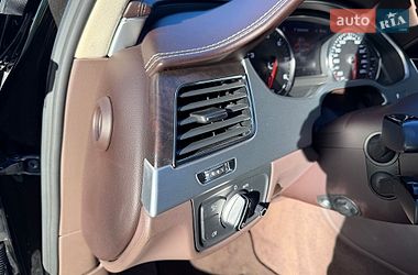 Седан Audi A8 2013 в Киеве