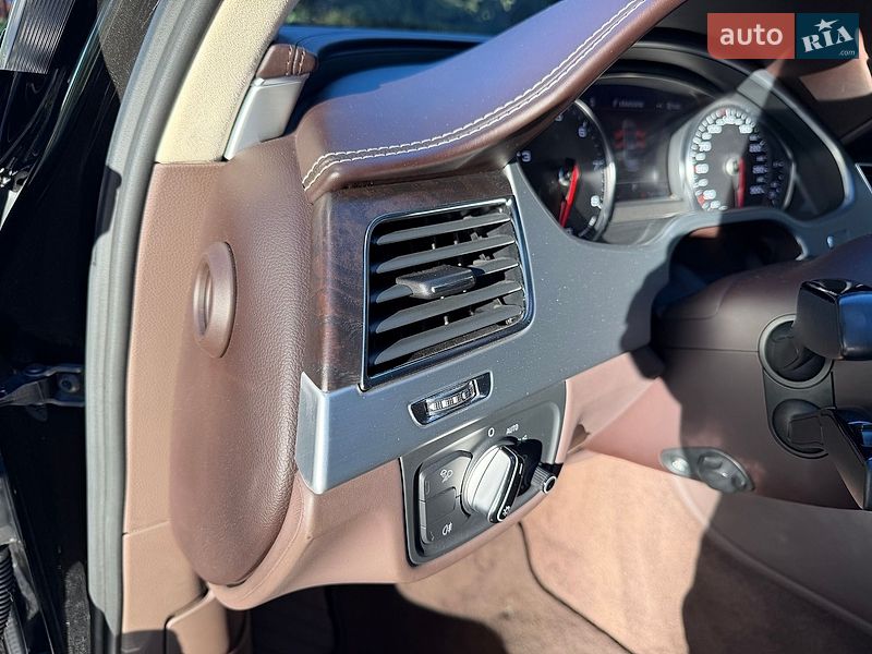 Седан Audi A8 2013 в Киеве