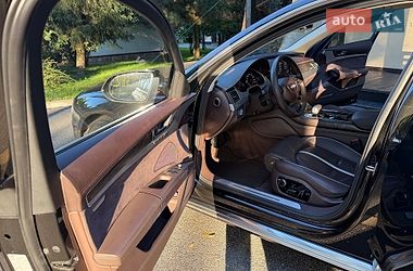 Седан Audi A8 2013 в Киеве