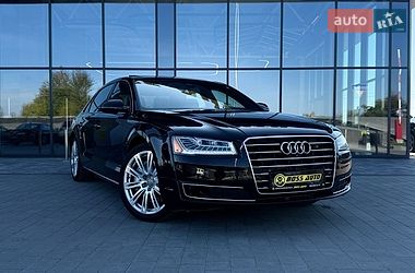 Седан Audi A8 2016 в Львове