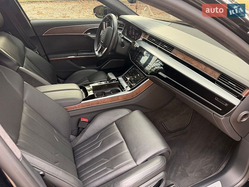 Седан Audi A8 2019 в Києві