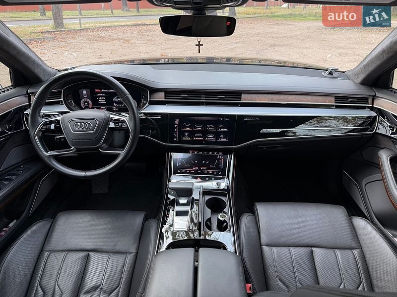 Седан Audi A8 2019 в Києві