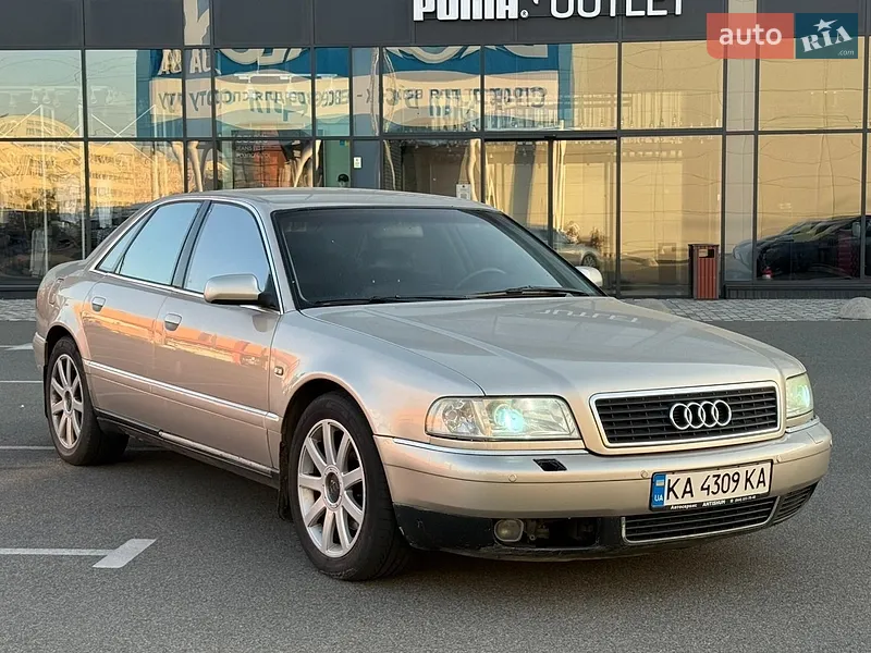 Audi A8