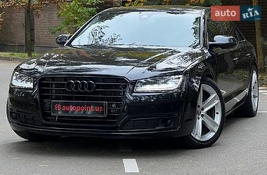 Седан Audi A8 2015 в Білогородці