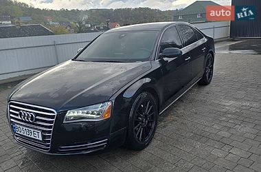 Седан Audi A8 2013 в Бучаче