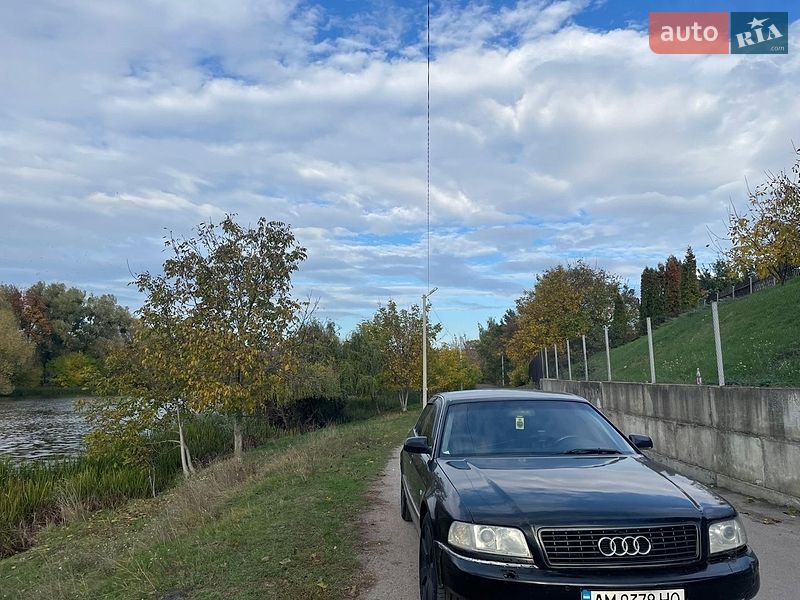 Седан Audi A8 2001 в Белой Церкви