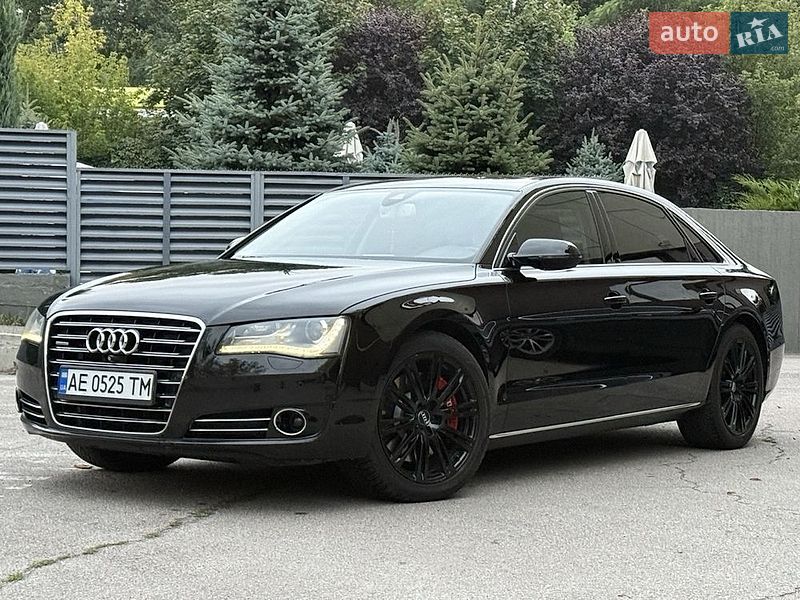 Седан Audi A8 2013 в Днепре