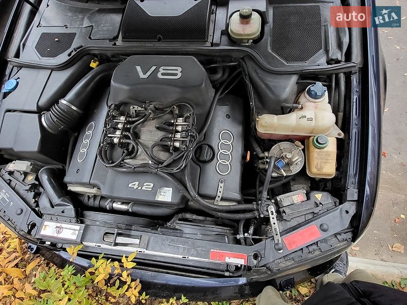 Седан Audi A8 1998 в Броварах