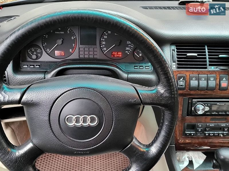 Седан Audi A8 1998 в Броварах