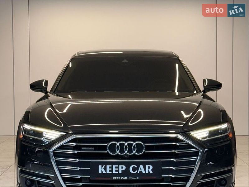 Седан Audi A8 2019 в Одесі