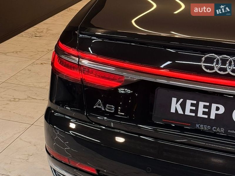 Седан Audi A8 2019 в Одесі