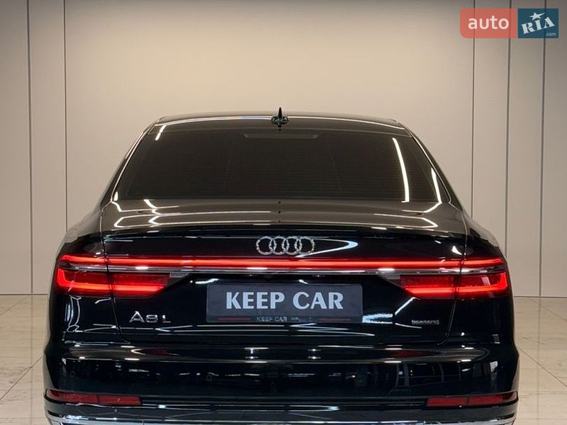 Седан Audi A8 2019 в Одесі