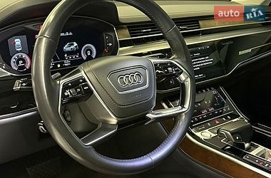 Седан Audi A8 2019 в Одесі