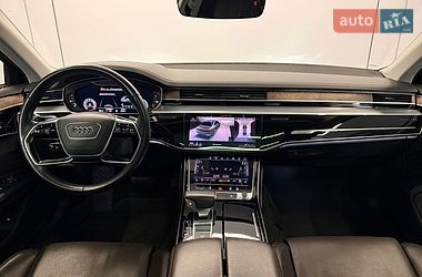 Седан Audi A8 2019 в Одесі
