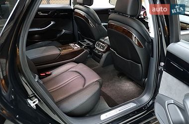 Седан Audi A8 2017 в Луцьку