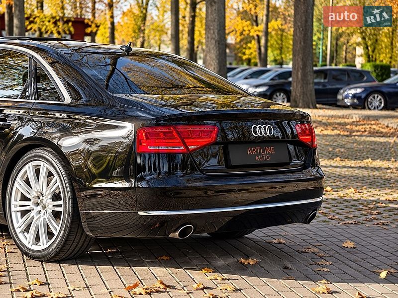 Седан Audi A8 2013 в Харькове