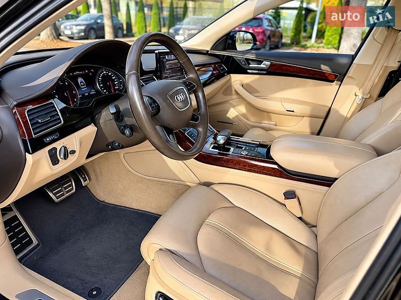Седан Audi A8 2013 в Харькове